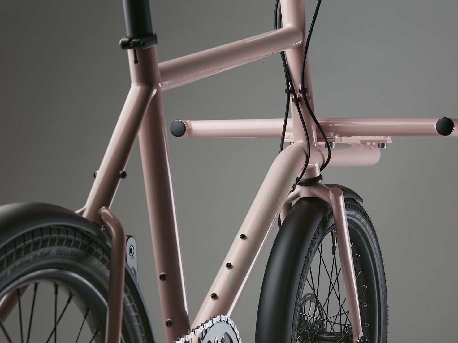 OMNIUM_2025_NANO_PINK 10